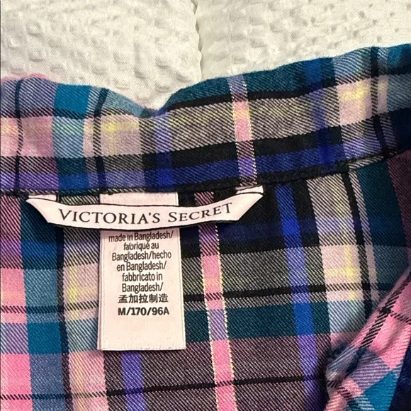 Victoria's Secret Pink and Blue Plaid Pajama Set. Size M - Picture 5 of 7